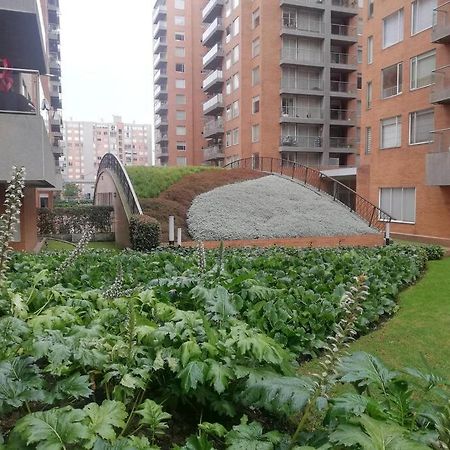 Hermosa Habitacion Privada En Conjunto Residencial Cerca Al Aeropuerto Y Terminal De Bogota, Zonas Comunes Se Comparten Con 1 Personaアパートメント エクステリア 写真